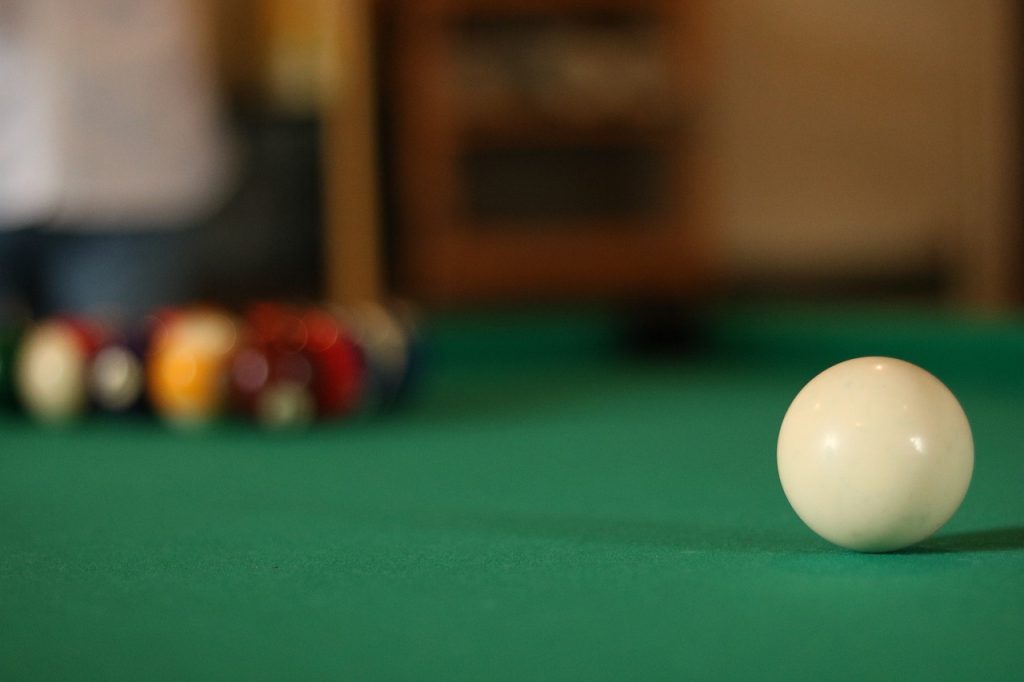 comment appelle t on les boules de billard