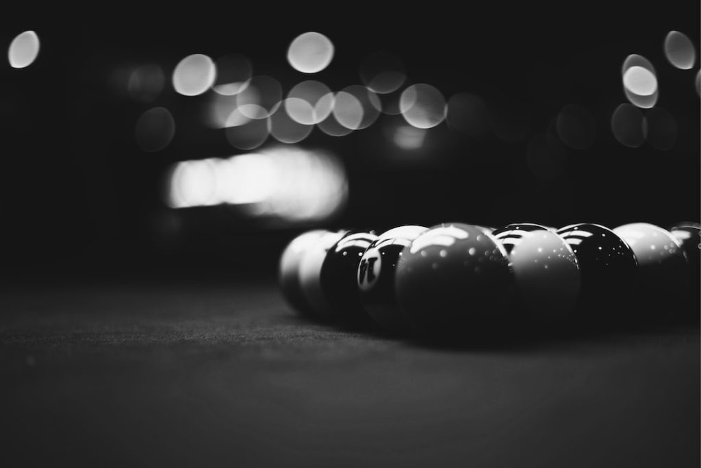 En quoi est fait un tapis de billard anglais ?