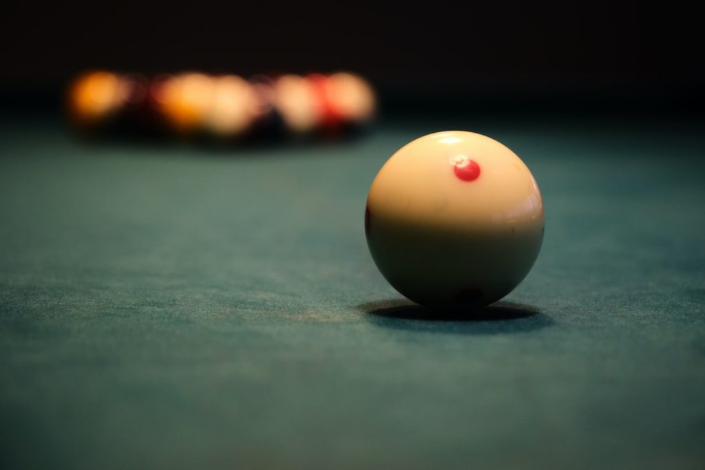 En quoi est fait un tapis de snooker ?