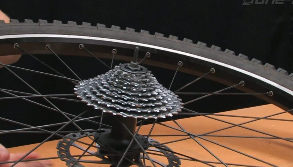 Comment changer la cassette de votre vélo en 5 étapes simples ?