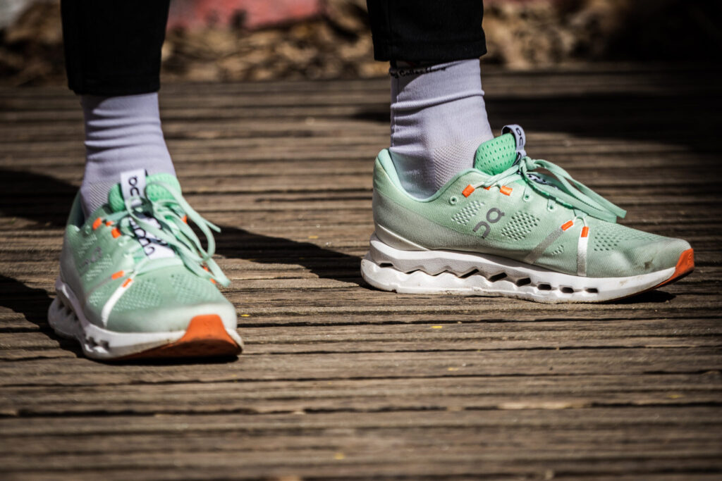 Comment les nouvelles asics grises peuvent révolutionner votre jogging quotidien?