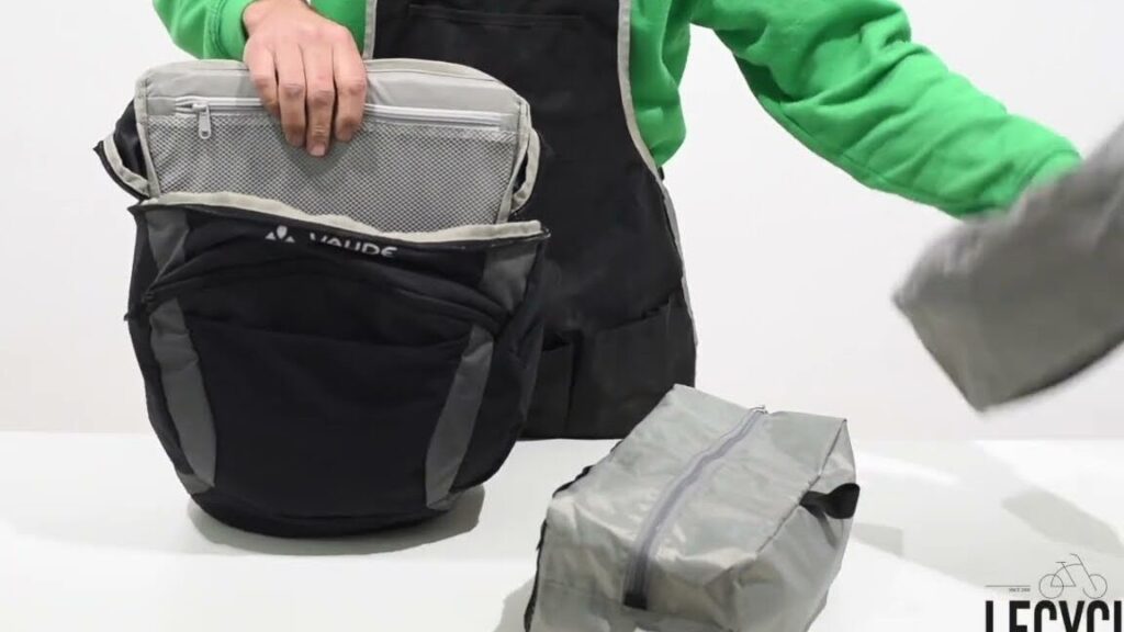 packer efficacement son coffre sur porte-vélo pour les longs voyages