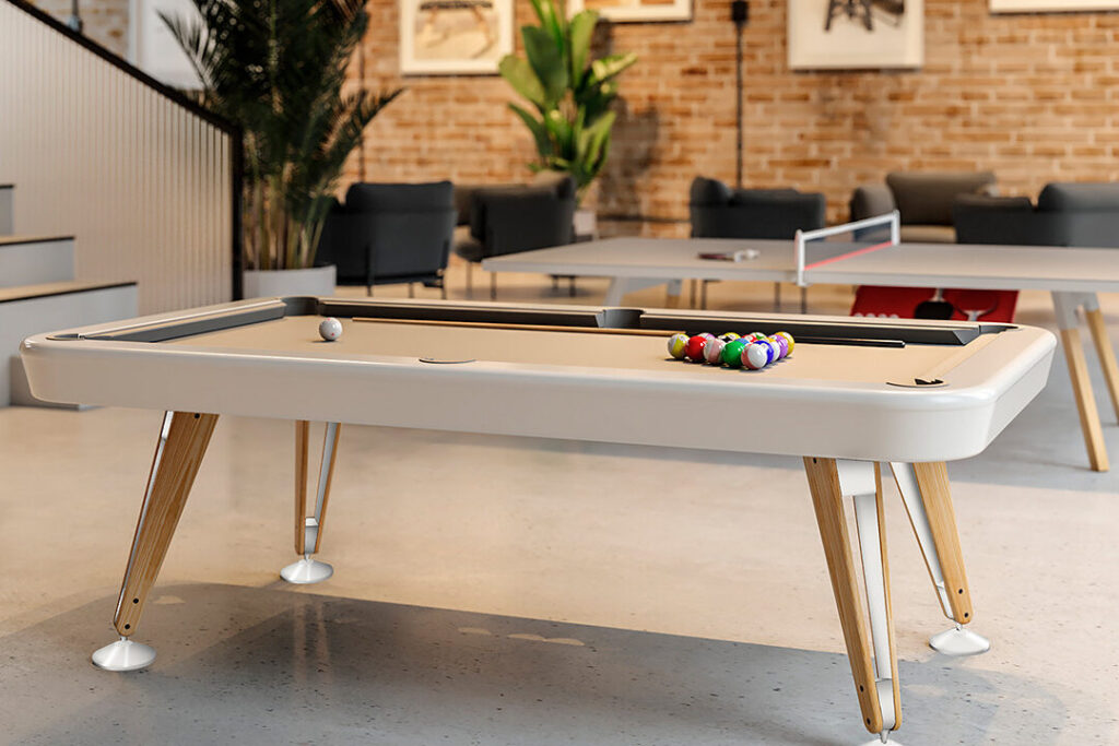 Pourquoi choisir un billard américain blanc ?