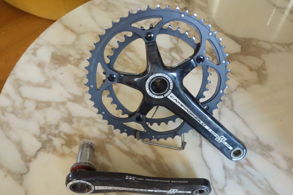 Choisir le bon pédalier 42/52 Shimano à axe carré pour votre vélo