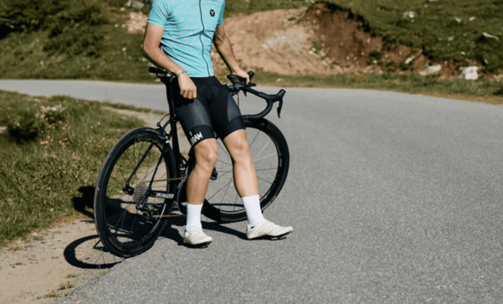 Choisir la meilleure combinaison cycliste pour votre prochaine course