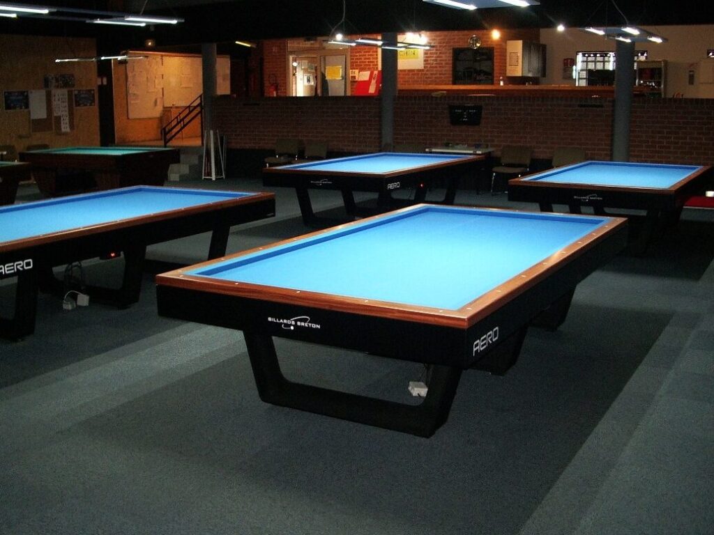 Plongez dans l&rsquo;univers du billard bleu
