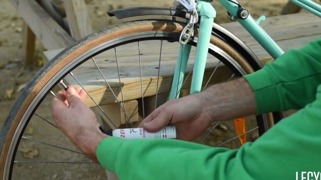 Pourquoi la bombe anti-crevaison est-elle l&rsquo;accessoire indispensable pour votre vélo ?