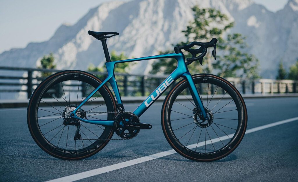 Est-ce que le Cube Agree C:62 est le meilleur vélo de route pour les amateurs de performance ?
