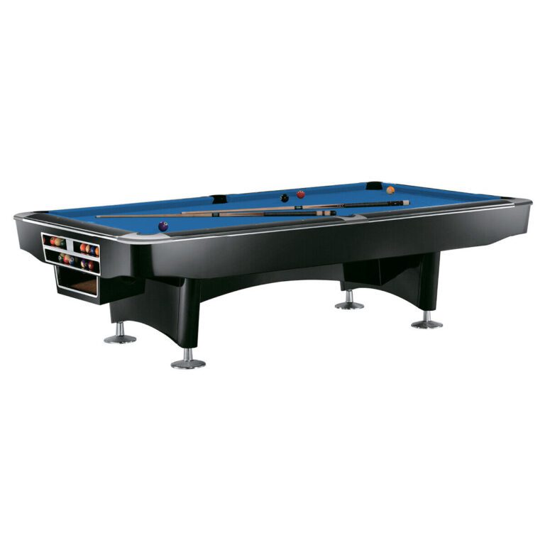 Vue d'ensemble élégante d'une table de billard américaine noire de style professionnel