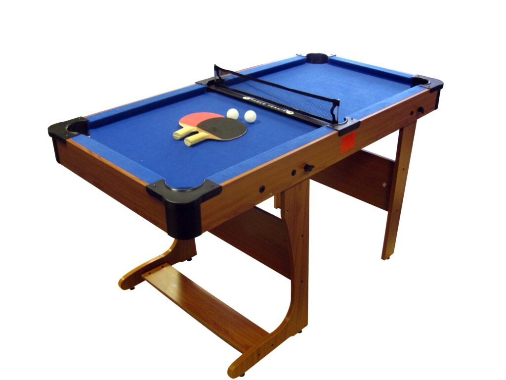 Vue d'ensemble du billard Garlando Chicago 5FT dans un salon moderne
