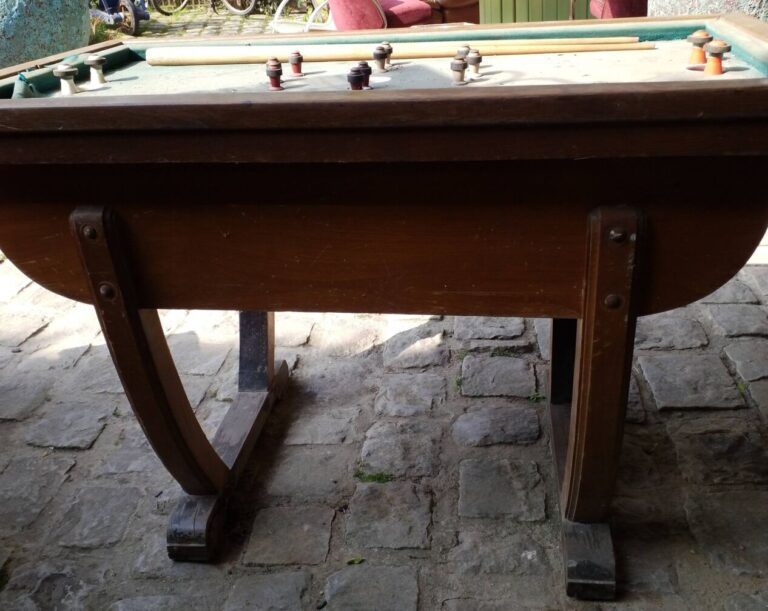 Billard Guillaume Scandinave en bois clair avec style épuré nordique