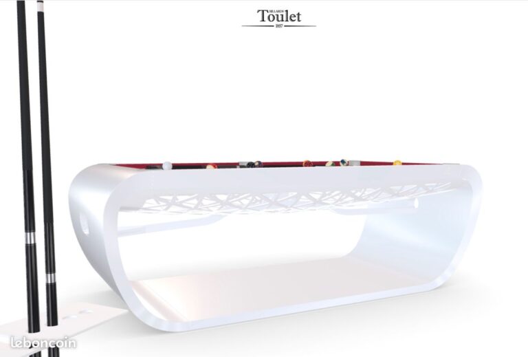 Billard Toulet Blacklight design avec éclairage LED intégré dans un intérieur moderne