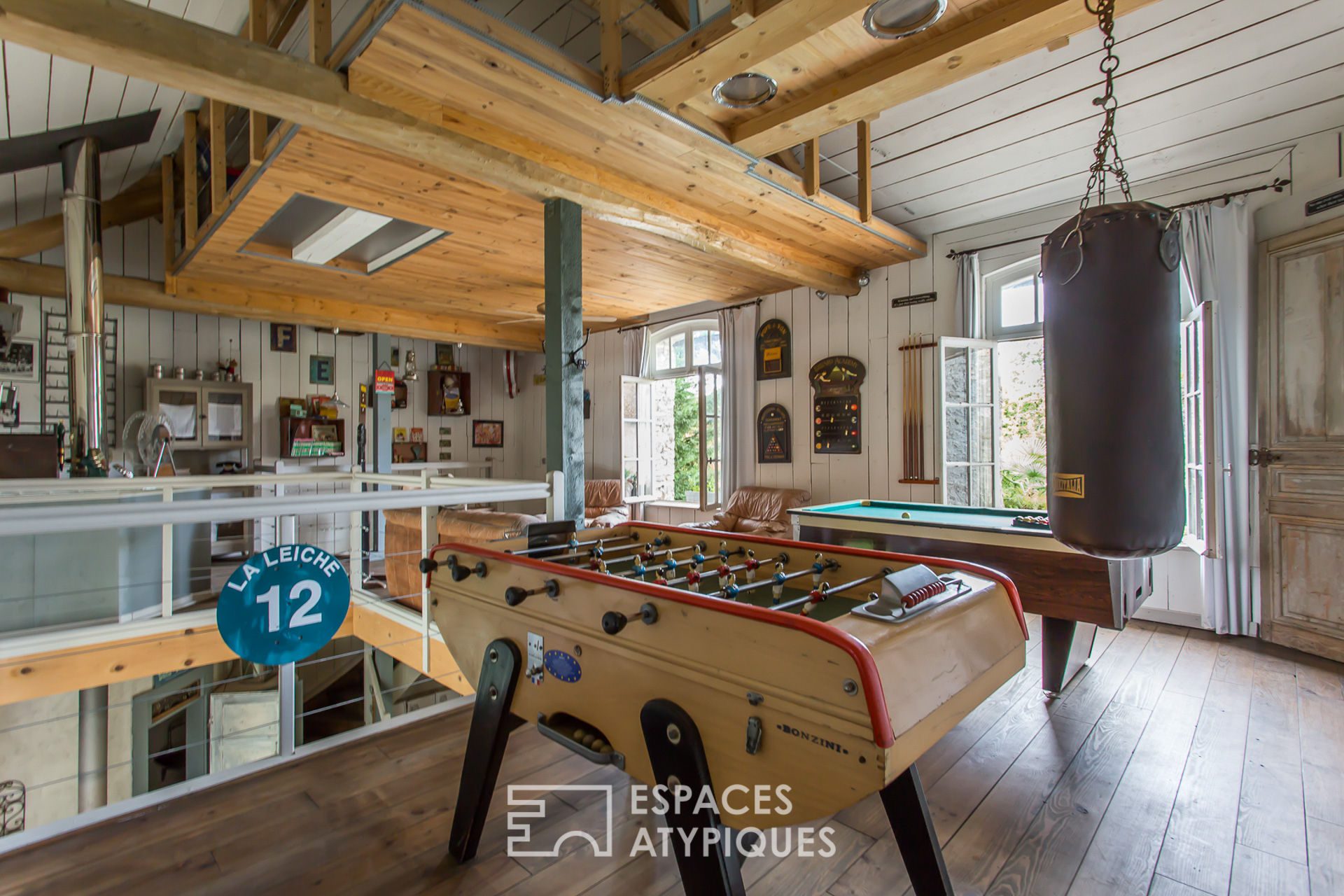 Billard massif intérieur Montfort