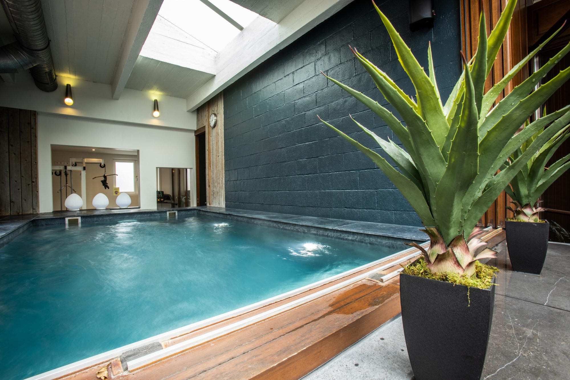 Intérieur style Loft avec billard Guillaume Loft
