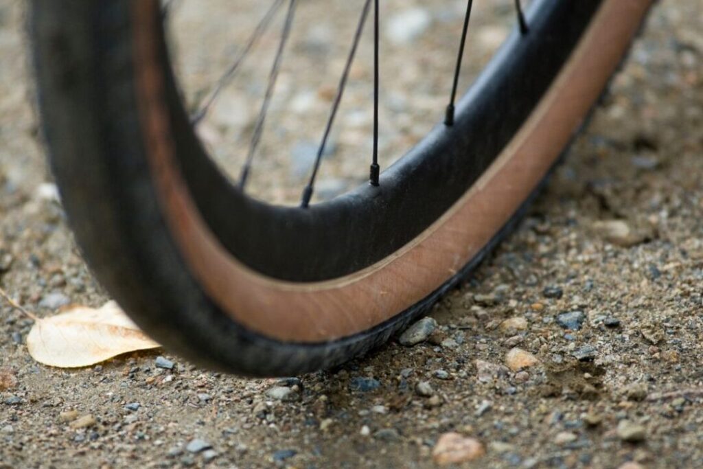 Comment les roues Mavic Allroad SL transforment-elles votre expérience de cyclisme sur route ?