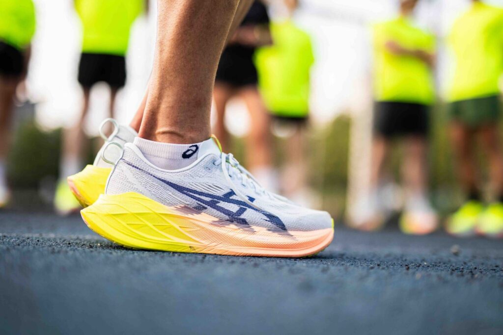 Comment les nouvelles Hoka One One Clifton 8 révolutionnent-elles la course à pied ?