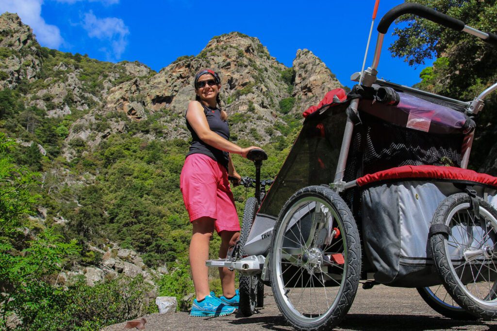 Remorque vélo monoroue : comment choisir pour vos aventures en plein air ?