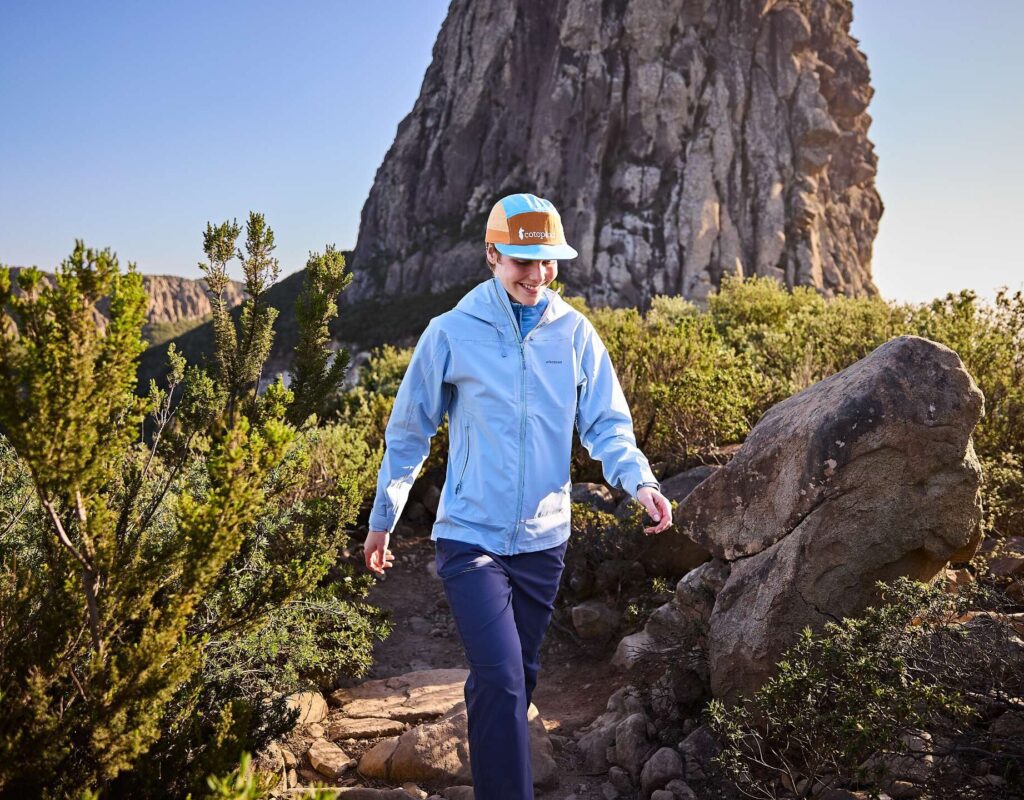 Comment choisir la meilleure veste gore-tex pour femme pour vos aventures en plein air ?