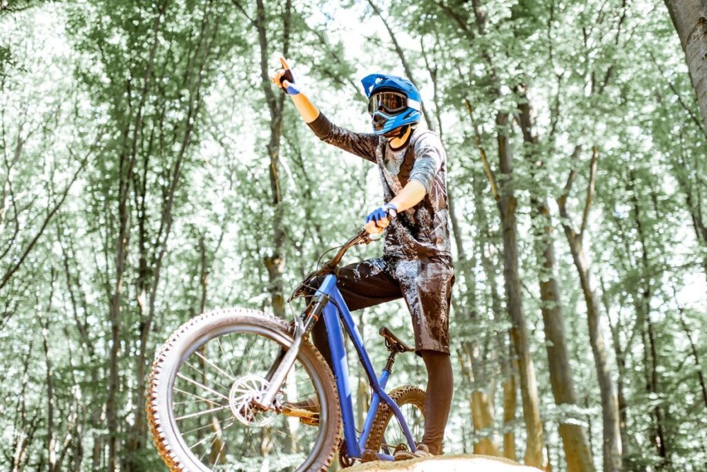 Shimano XC7 : le choix idéal pour les passionnés de VTT ?