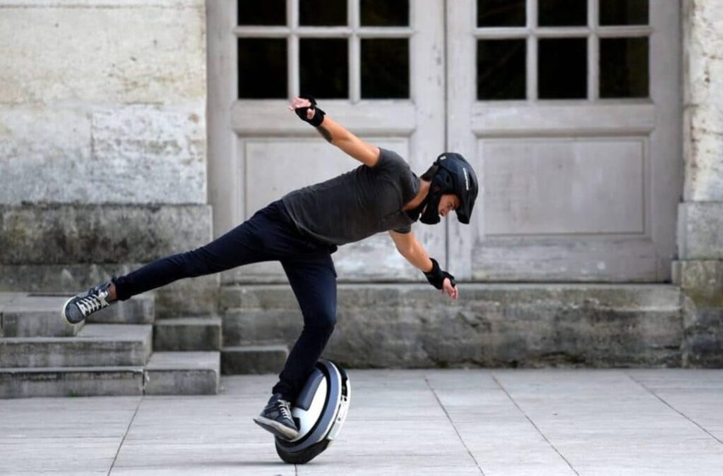 Comment maîtriser le monocycle électrique pour révolutionner vos déplacements urbains ?