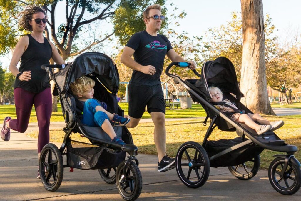 Poussette running : comment choisir le meilleur modèle pour courir avec bébé ?