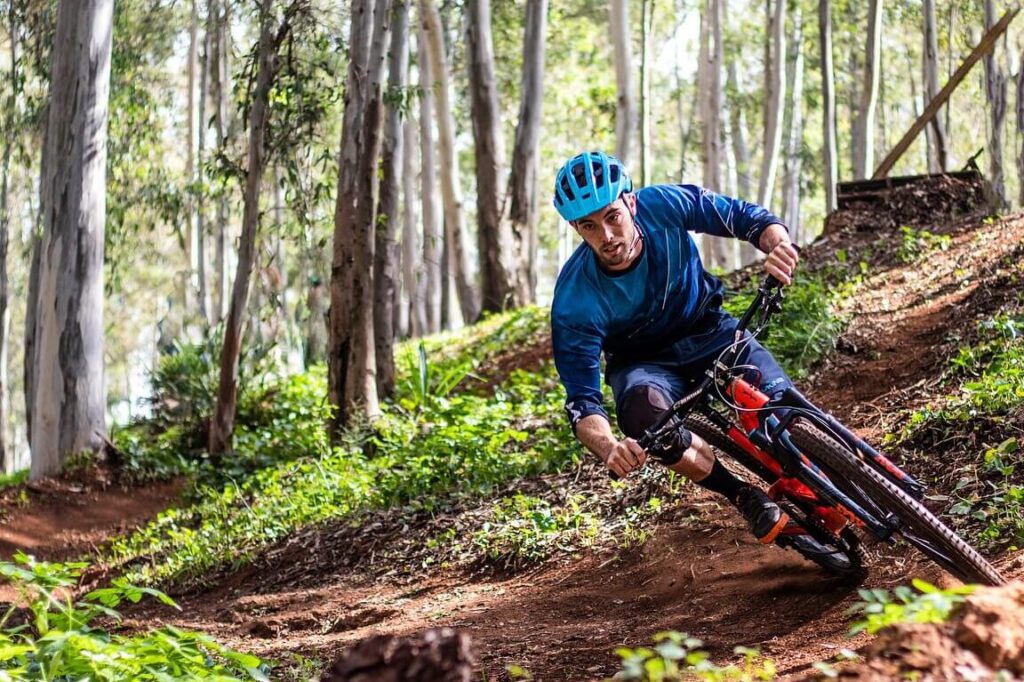 Comment choisir le meilleur VTT B’Twin pour votre aventure en montagne ?